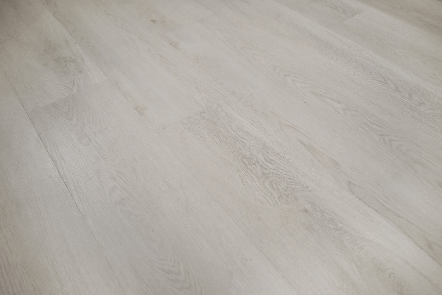 MIMO OAK LVP Floor